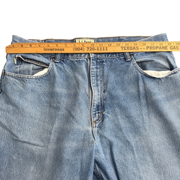 LL‎ Bean Natural Fit Jeans Mens 40x34 (38x32) Light Wash Denim Straight Leg - Picture 8 of 12